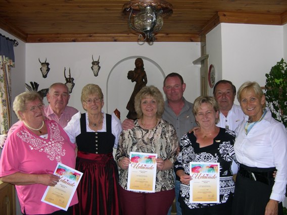 Irmgard und Ernst Kreissl, Frieda Kröll, Andrea und Jürgen Kreissl, Ingrid und Georg Meier, BGM Sonja Ottenbacher